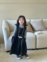 Dress Autumn New Childrens Clothing Korean Girl Solid Color Vest Autumn Casual Round Collar Striped Fashion Korean 2024